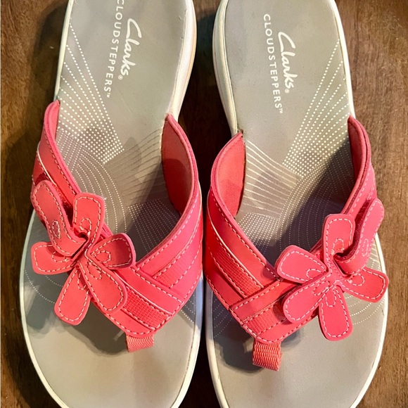 Clarks Coral/Pink Flower Sandals - Picture 5 of 6